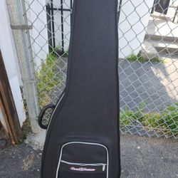 Roadrunner Poly Foam  Acoustic Guitar Case