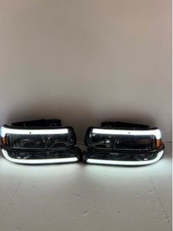 Chevrt Silverado 99-2002 headlights