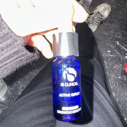 iS CLINICAL Active Serum - age-defying, clearing and brightening 