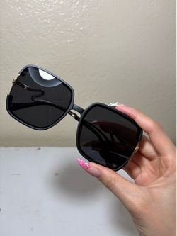 Sunglasses 🕶️