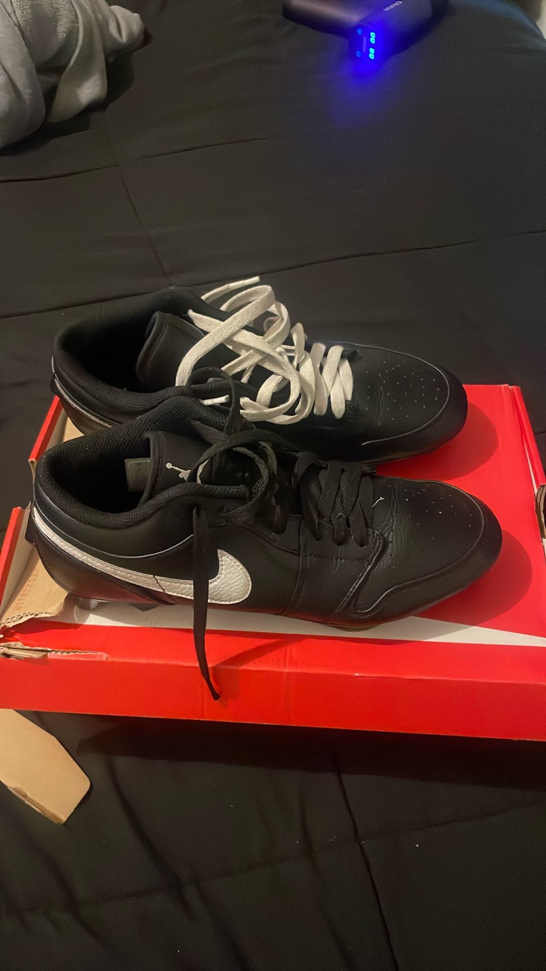 Dunk cleats