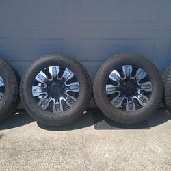 GMC used  Tires and Wheels 