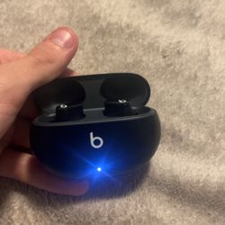 BT/ wireless headphones beats