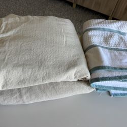 King  Size Linen & Cotton Sheets And 2 Large Towels 