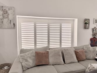 REAL WOOD & LIFETIME WARRANTY, Custom Interior Shutters, Plantation Shutters, Window Treatments, Window Coverings, Persianas de Madera