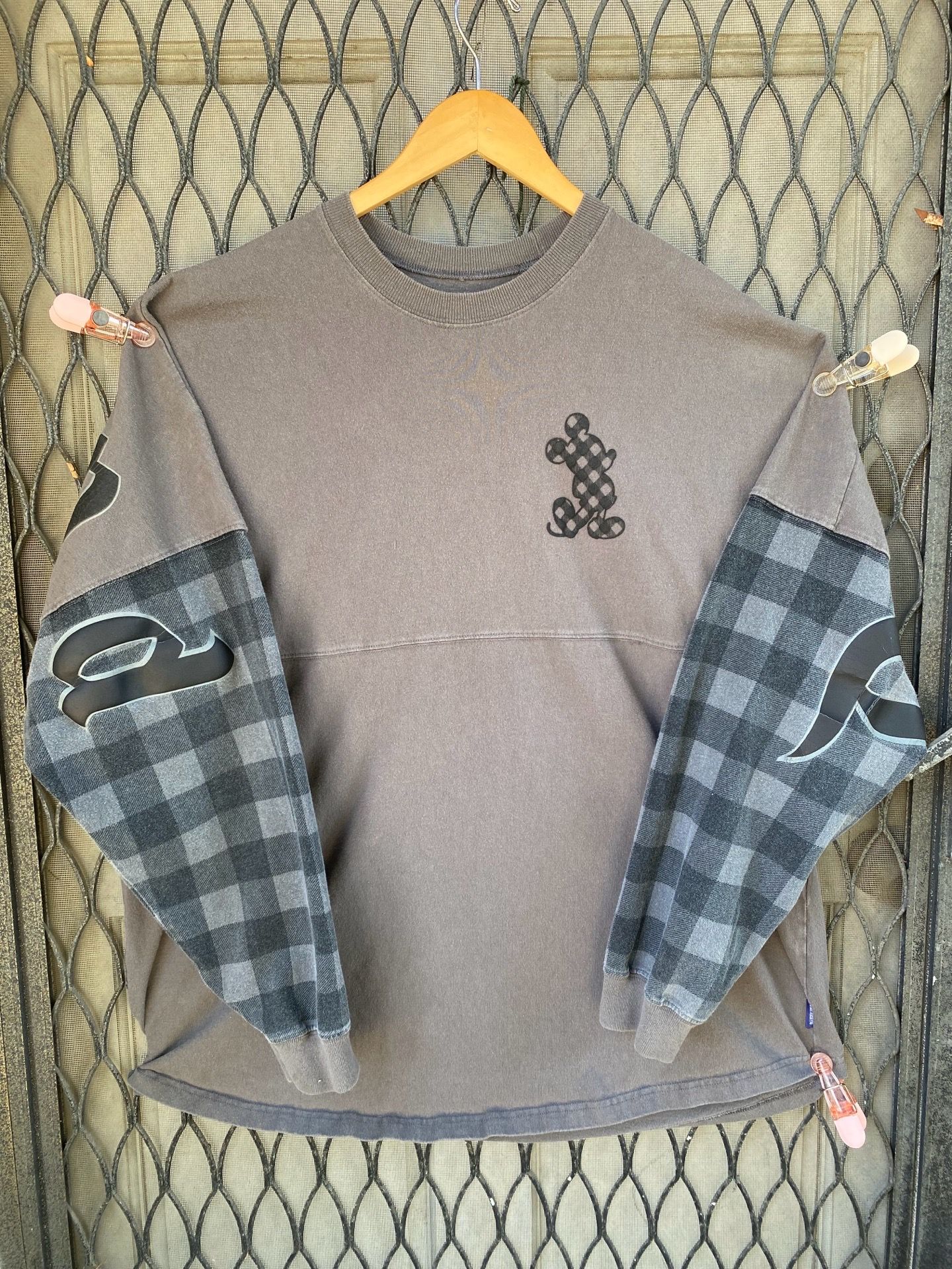 Walt Disney World Spirit Jersey Shirt Mickey Mouse Buffalo Plaid Gray