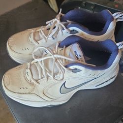 Nike Air Monarch Size 11