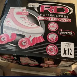 Lightly used rollerskates size 12 girls