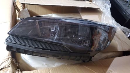 2013-2016 Ford escape tinted headlights. New a/market