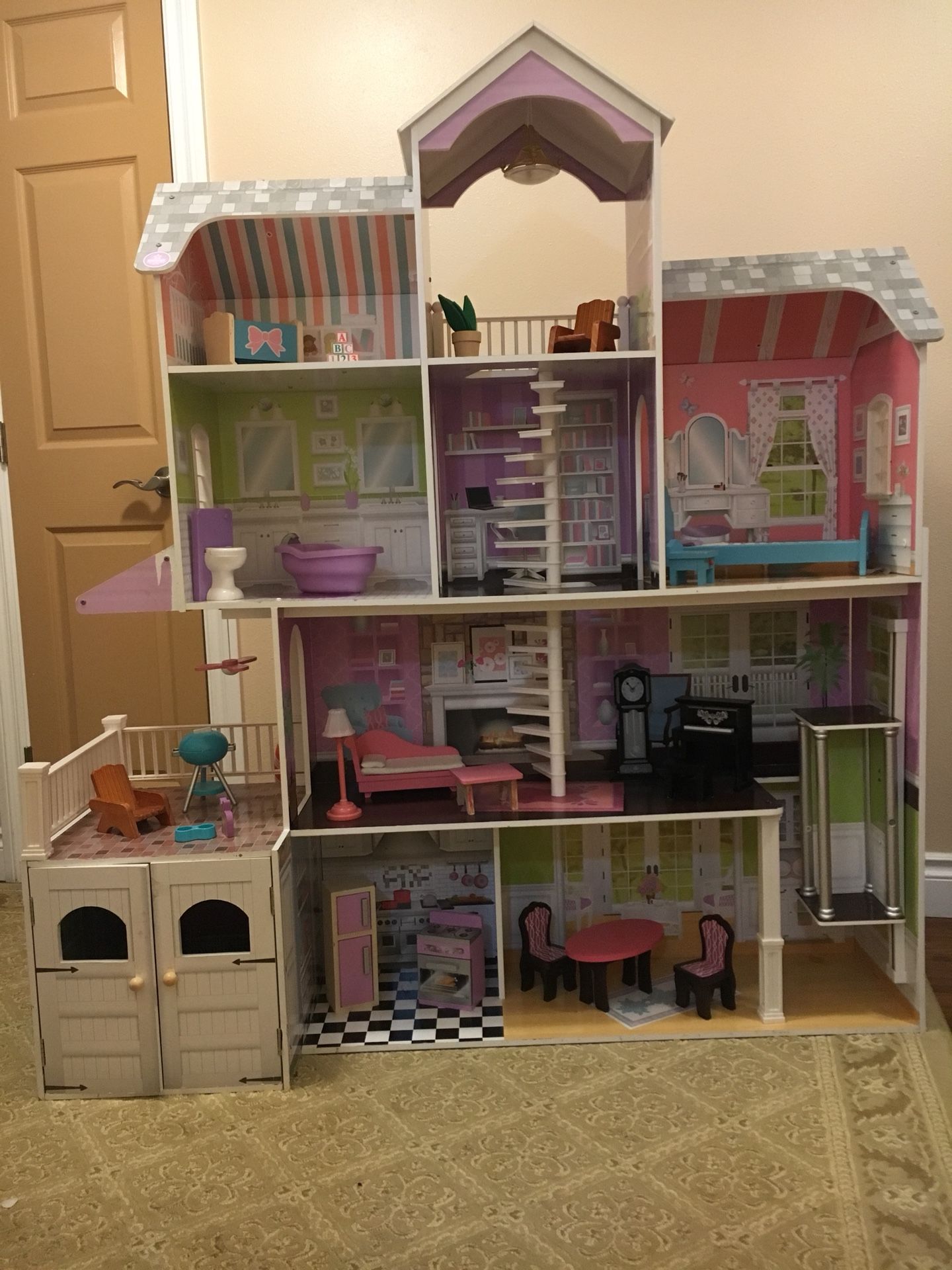 Kidkraft Grand Estates Dollhouse for Sale in Londonderry, NH - OfferUp