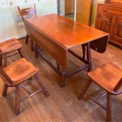 Vintage Cushman Colonial Dining Table Set