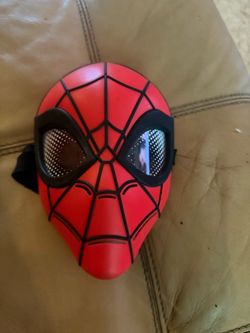 Spider-Man Hasbro hard plastic mask adjustable straps 2018
