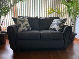 Loveseat, Grey with brown legs