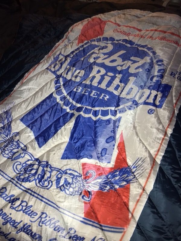 Novelty Pabst blue ribbon rumple throw quilt/blanket