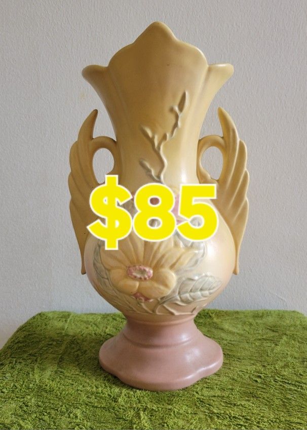 VINTAGE HULL POTTERY VASE