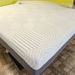 Mattress and box spring queen size