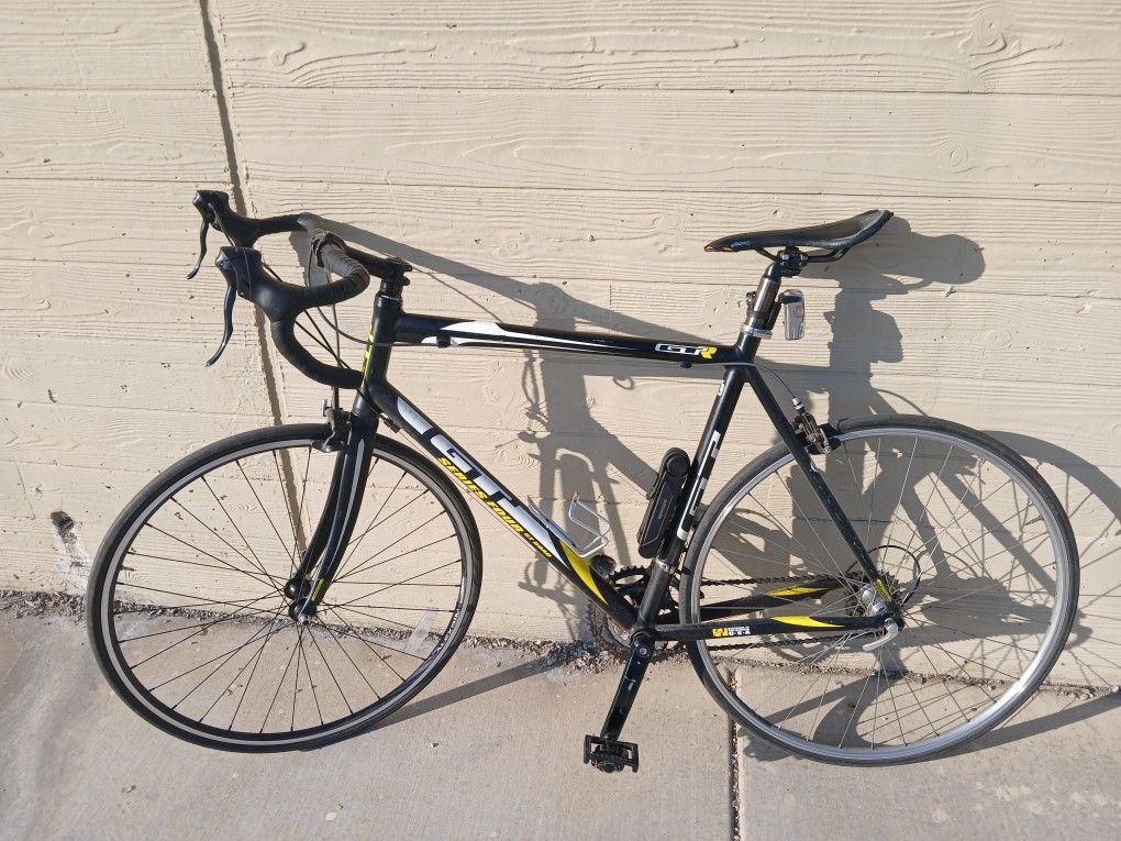 GT Series Four XL Road Bike