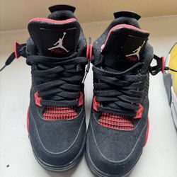 Jordan 4 Retro Red Thunder