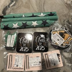 FREE Graduation Decorations