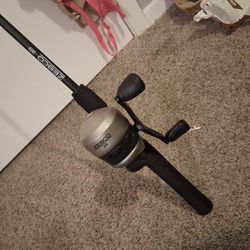 33 Zebco Spincast Rod and Reel Combo 