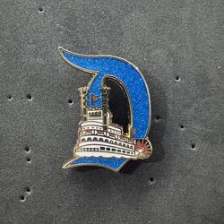 Disneyland D Key Mark Twain Boat Pin