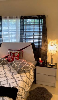 Queen bedroom set