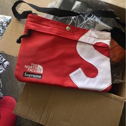 SUPREME THE NORTH FACE S LOGO SIDE BAG 