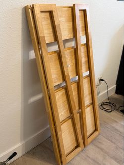 Collapsible bookshelf