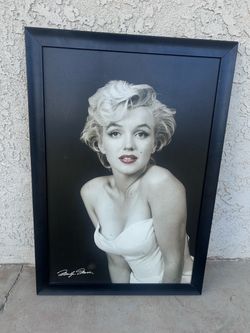 Marilyn Monroe Framed Portrait Print