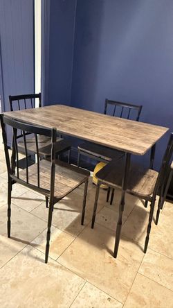 Dinning table & chairs