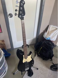 Yamaha BB434 Bass guitar - Black