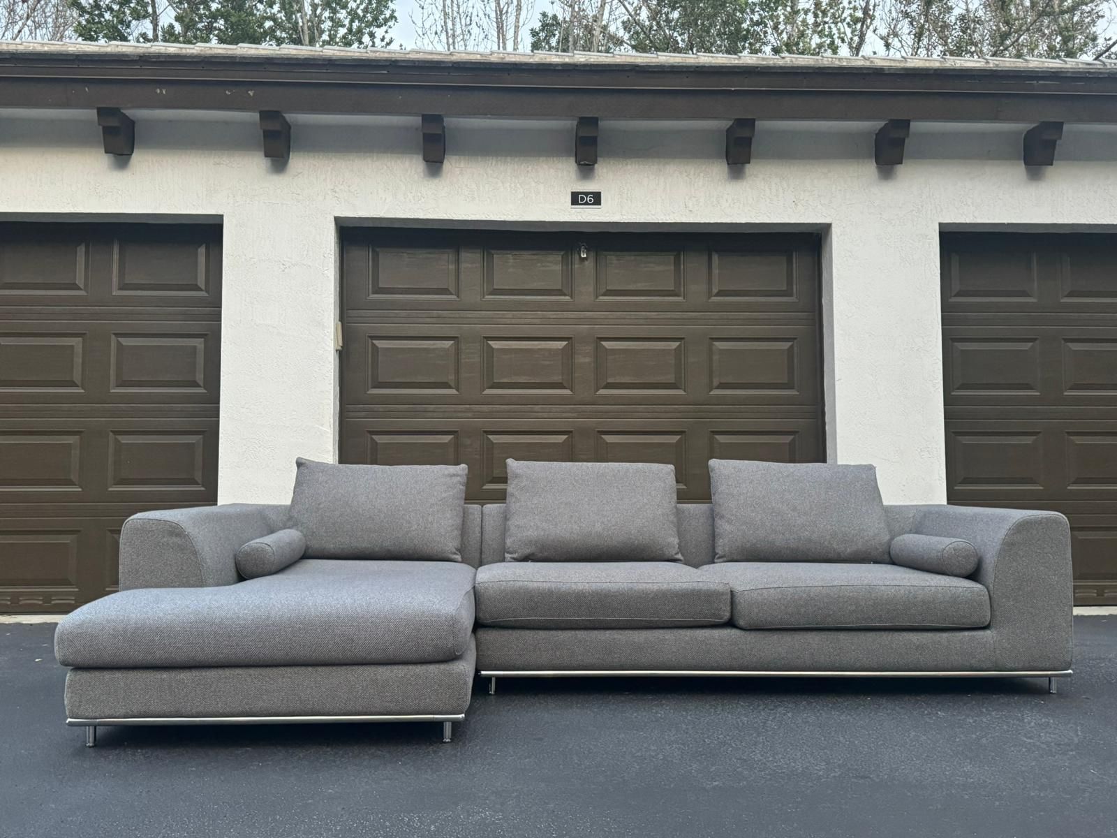 Couch/Sofa Sectional - Linen - Gray - Delivery Available 🚛