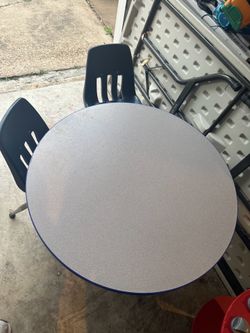 Kids table and chairs