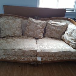 2 sofas in good condition, 