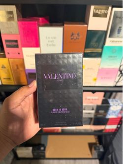 Valentino uomo born in Roma Pupple Melanchoia