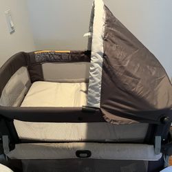 Graco My View 4 In 1 Bassinet & Pack N’ Play
