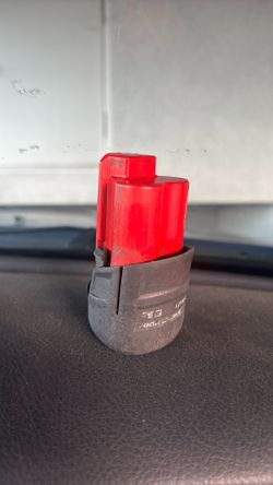 Milwaukee battery 2.5 AH