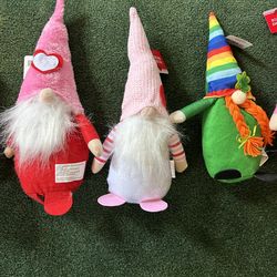 NEW! Gnomes
