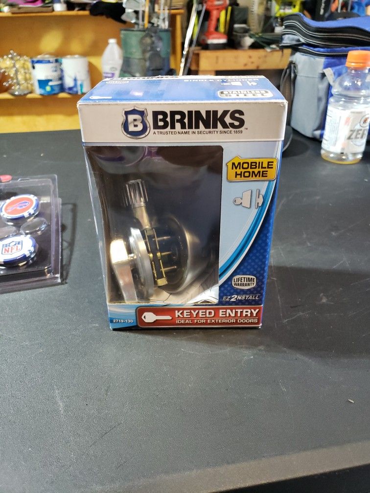 Brinks Keyed Entry https://offerup.com/redirect/?o=RGVhZGJvbHQubmV3.