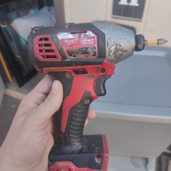 Milwaukee Impact Drill And XC 5.0 Battery 