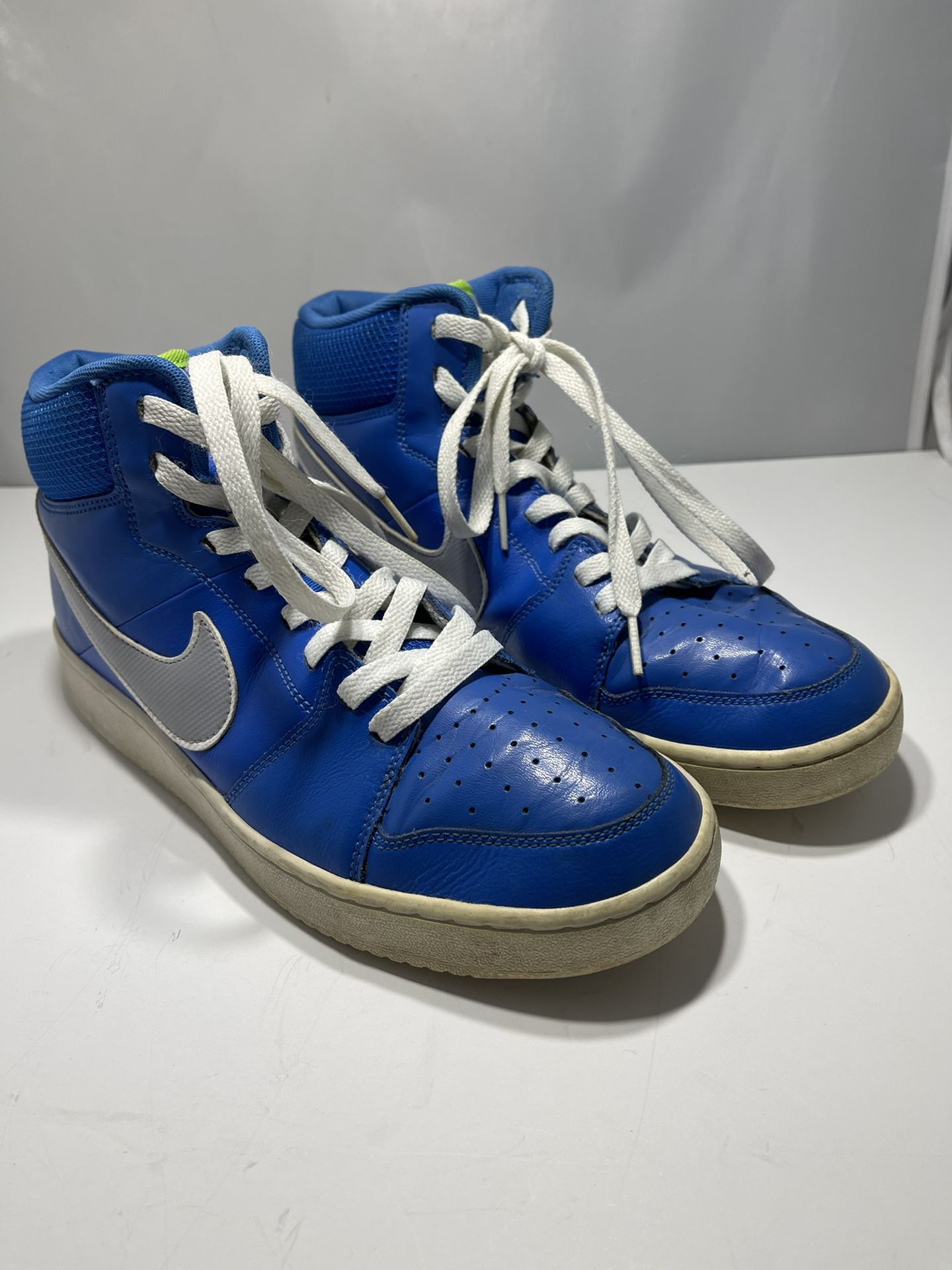 Alegre propietario Janice Nike Backboard II Mid Men's Signal Blue Green White 487656-400 Sneaker Size  10.5 for Sale in Lebanon, PA - OfferUp