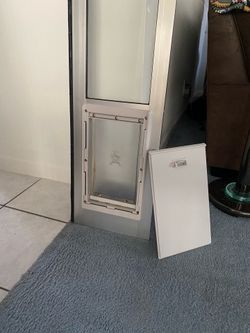 Dog/Cat Door
