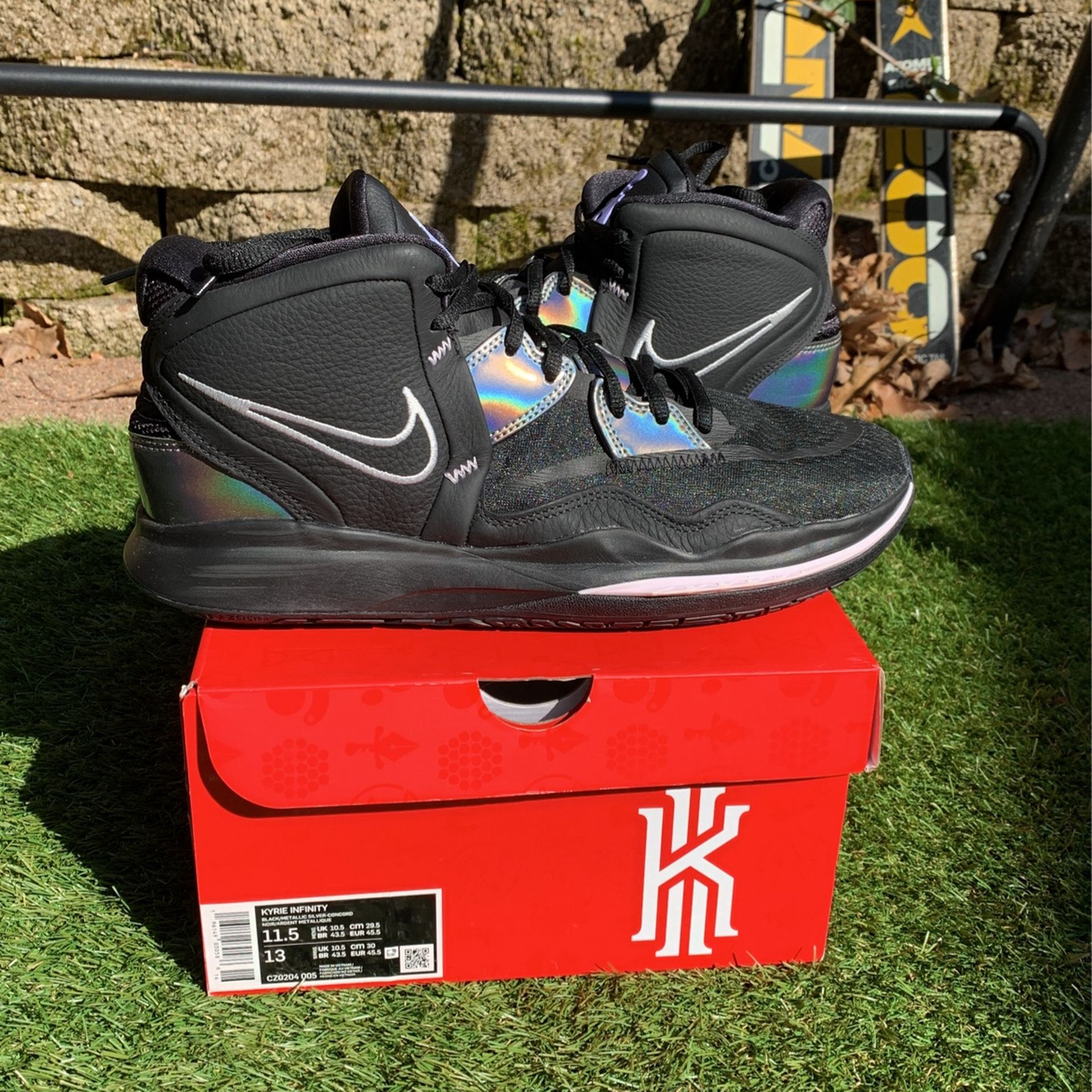 Nike Kyries Size 11.5