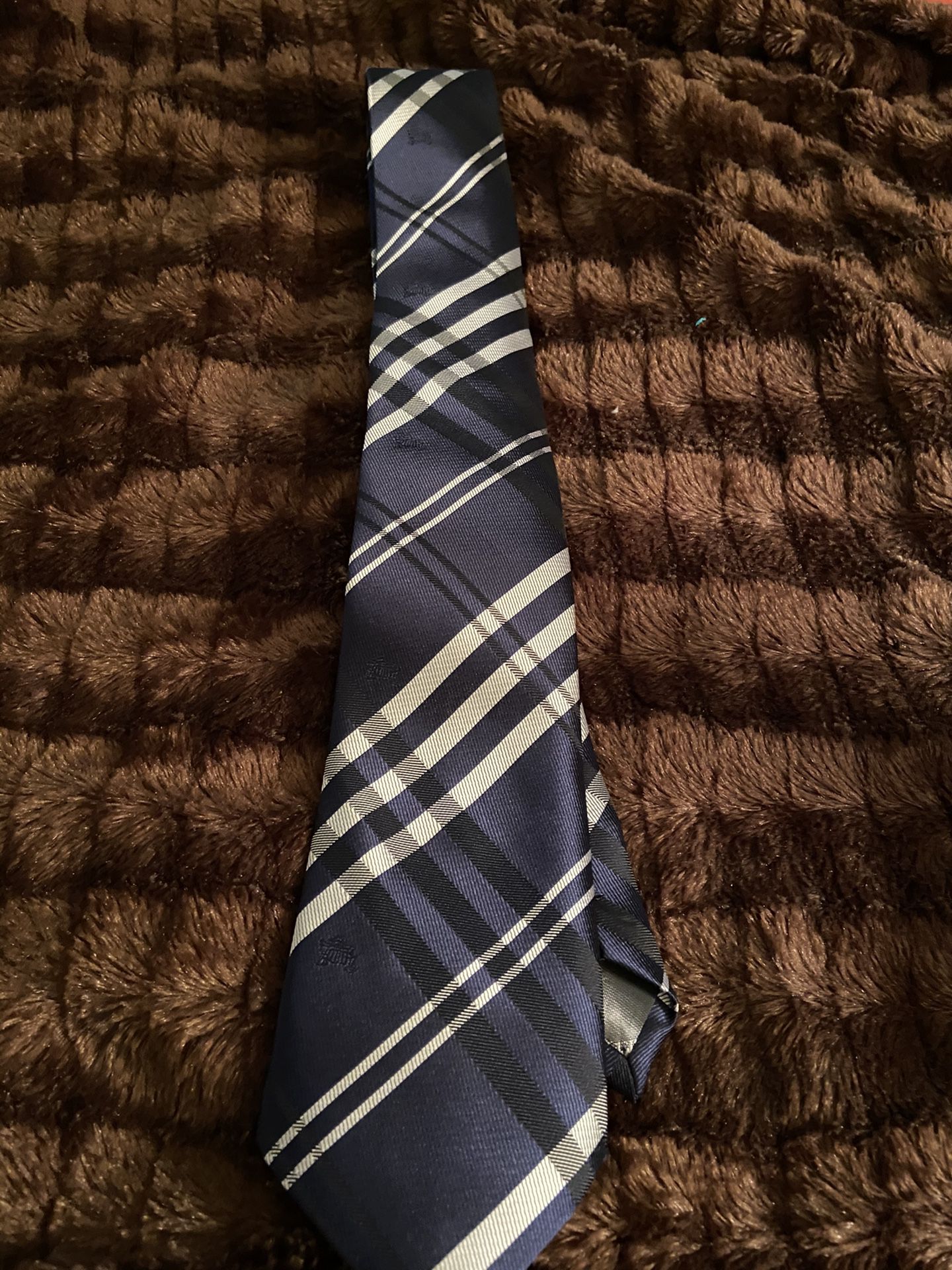 Burberry tie with gift box
