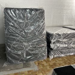 MOVING OUT NEW Mattresses (EVERY Sizes) Must Go ! 