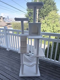 Nice Cat Tree