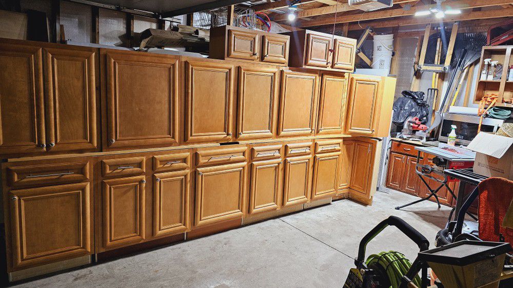Kitchen Cabinets 