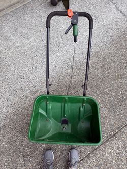 Scott’s fertilizer spreader