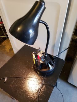 Desk lamp