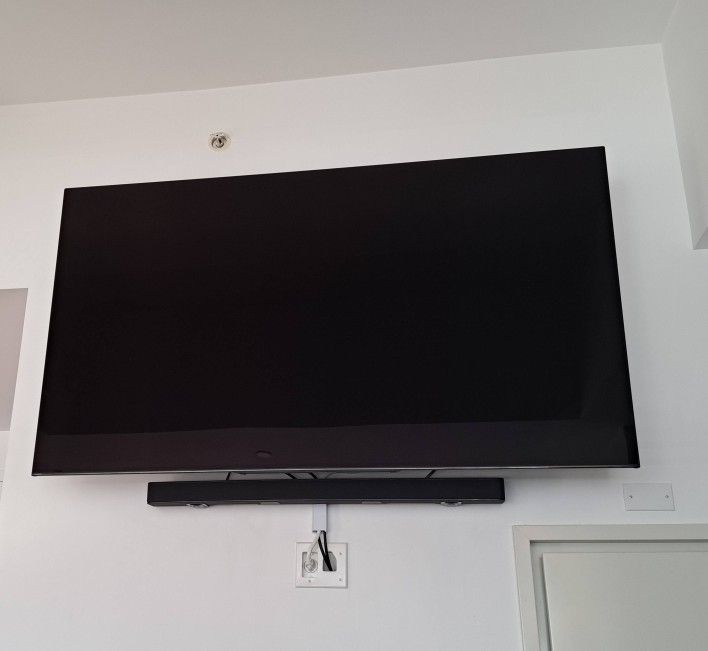 Sony 65" OLED A1E 4K UHD TV and Wall Mount
